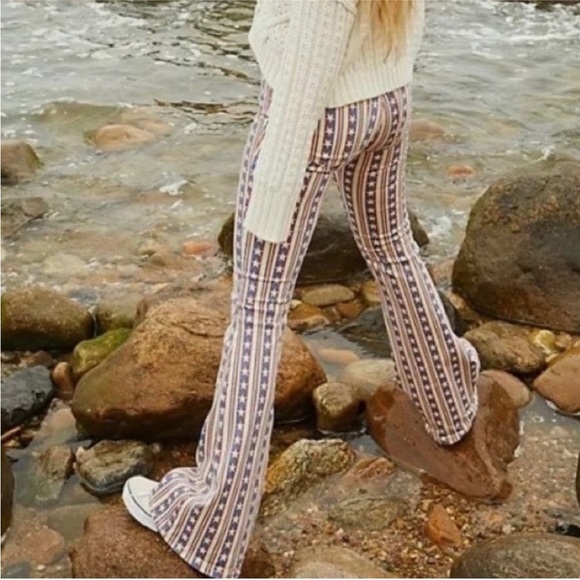 Free People We the Free Stretch Flare Jeans
America Stars & Striped Jeans NEW - Picture 1 of 4